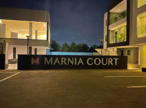 MARNIA COURTS